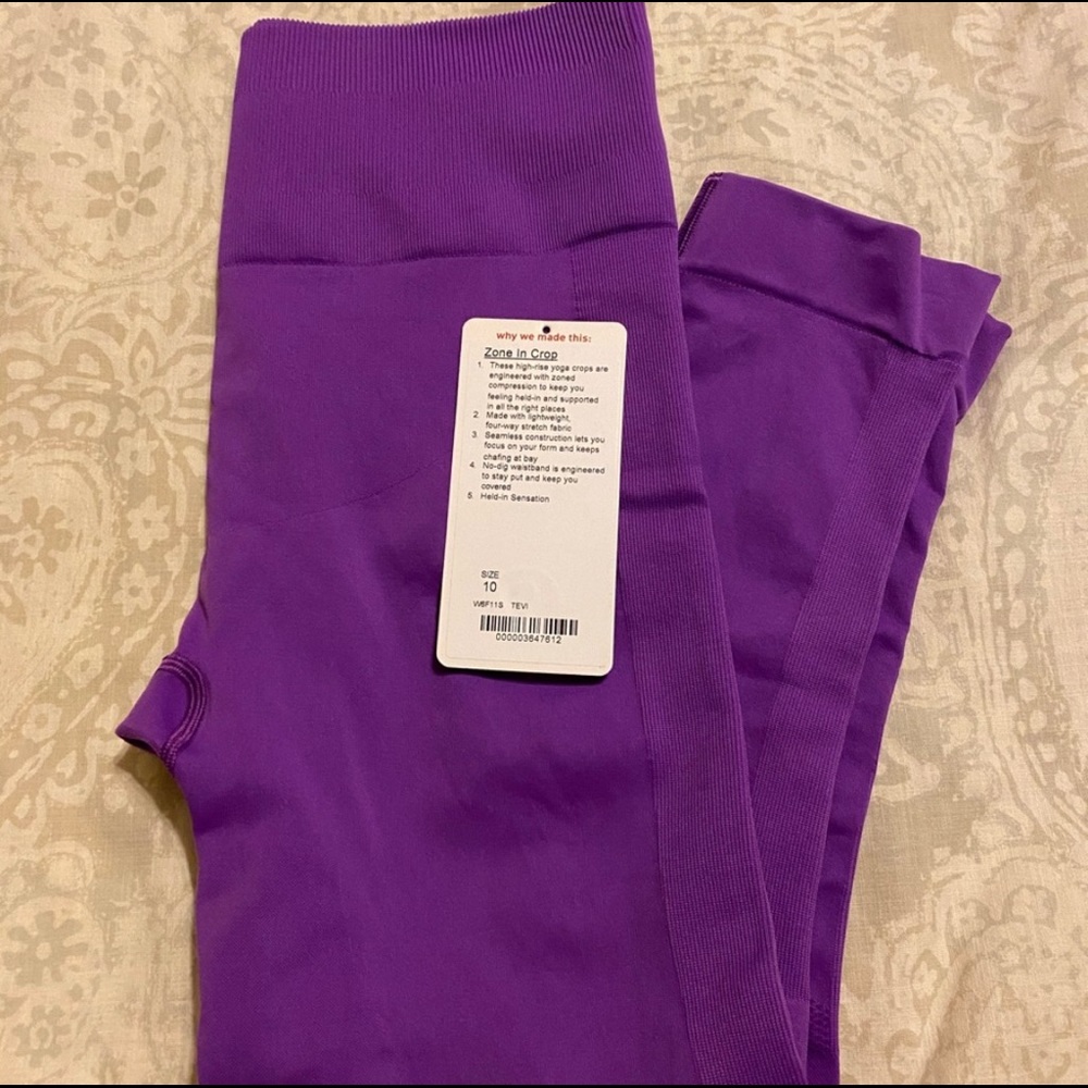 Lululemon Zone In Crop